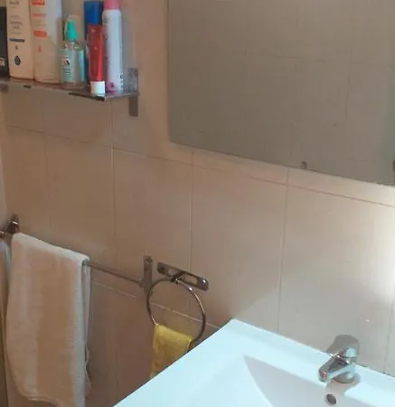 Cama Individual Homestay